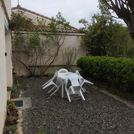 Appartement Calme Et Independant A Proximite De Toulouse Seysses Exterior foto